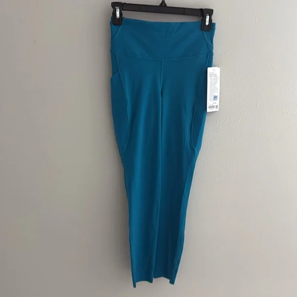 Lululemon Fast and Free High-Rise Tight 25" - Picture 6 of 9